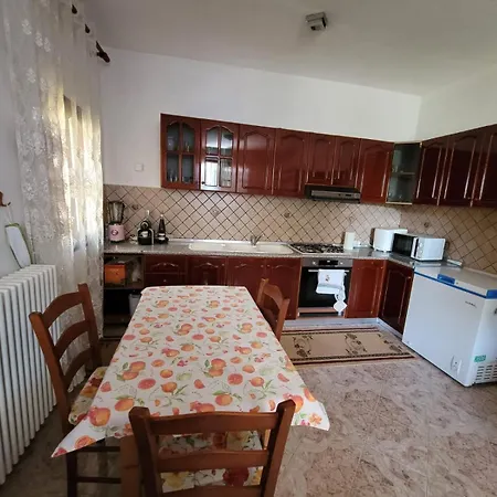 Private On A Shared Near בית אירוח *