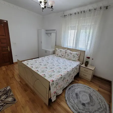 Mira'S Room * Дуррес