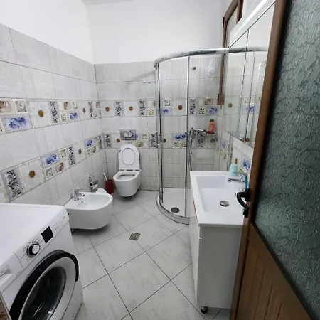 Проживание в семье Mira'S Room Дуррес