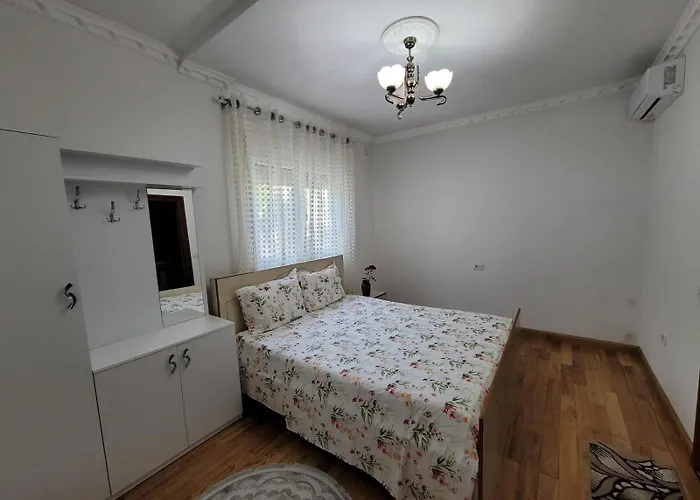 民宿 Private On A Shared Near *