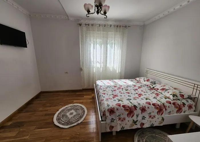 Private On A Shared Near Pansiyon *